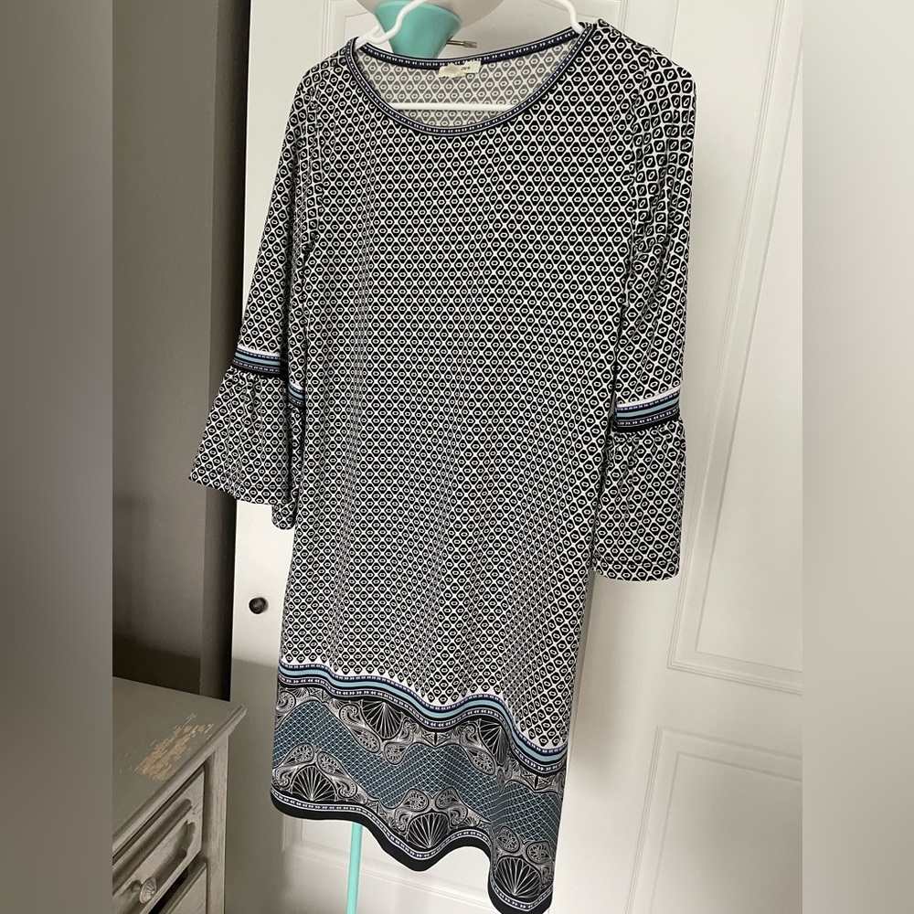 Max Studio Black and White Sheath Dress with Bell Sleeves